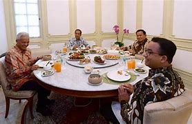 Jokowi Makan Bersama Capres